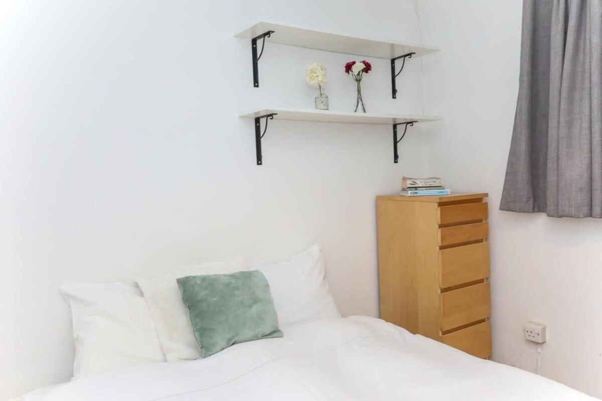 2 Bedroom Apartment In Waterloo Central ロンドン エクステリア 写真