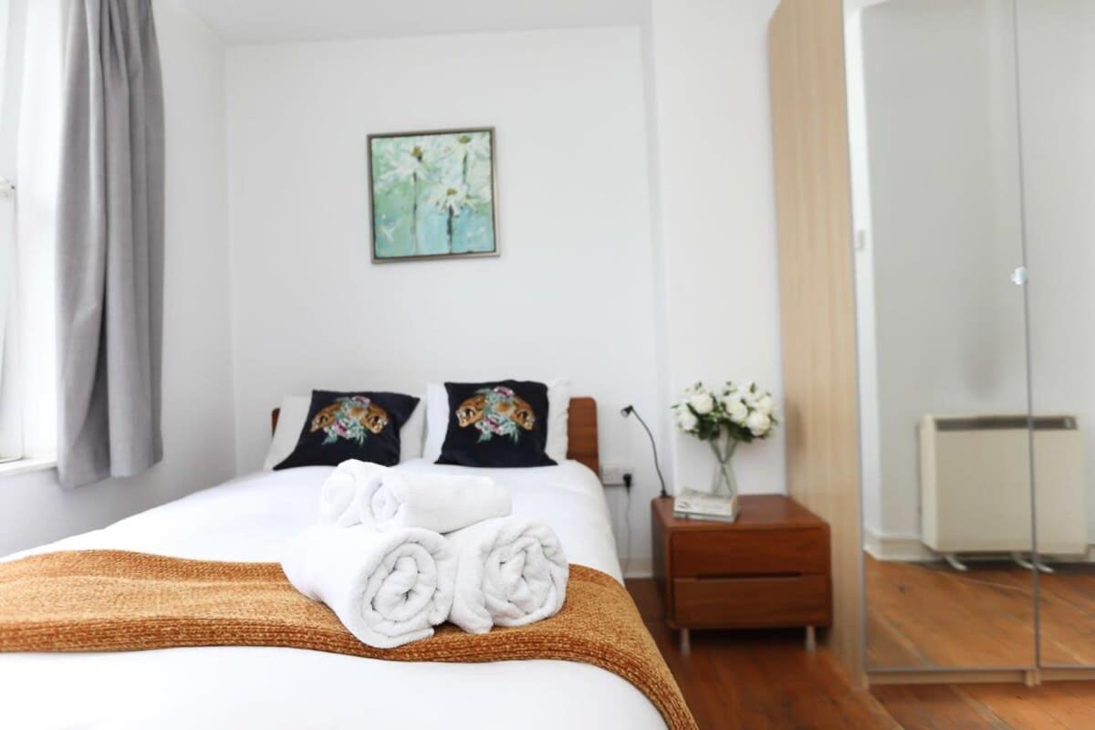 2 Bedroom Apartment In Waterloo Central ロンドン エクステリア 写真