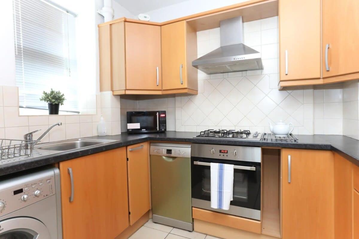 2 Bedroom Apartment In Waterloo Central ロンドン エクステリア 写真