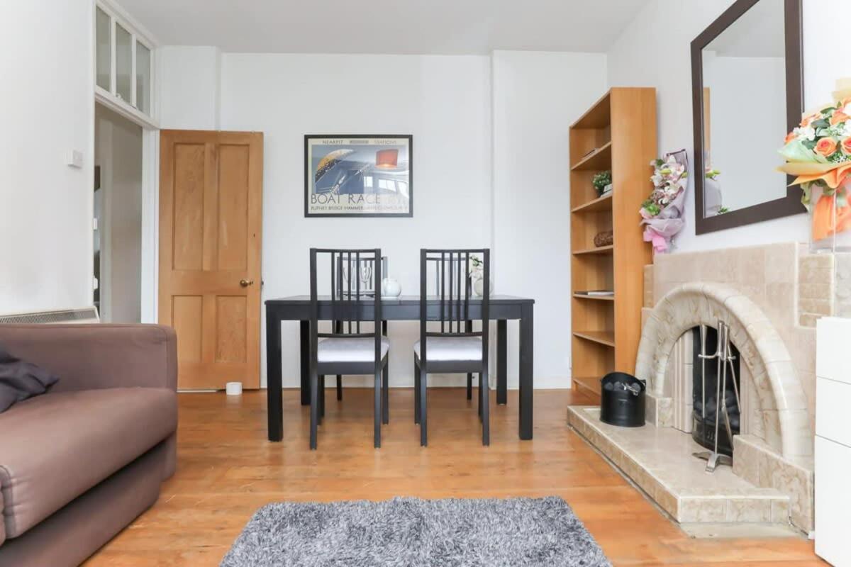 2 Bedroom Apartment In Waterloo Central ロンドン エクステリア 写真